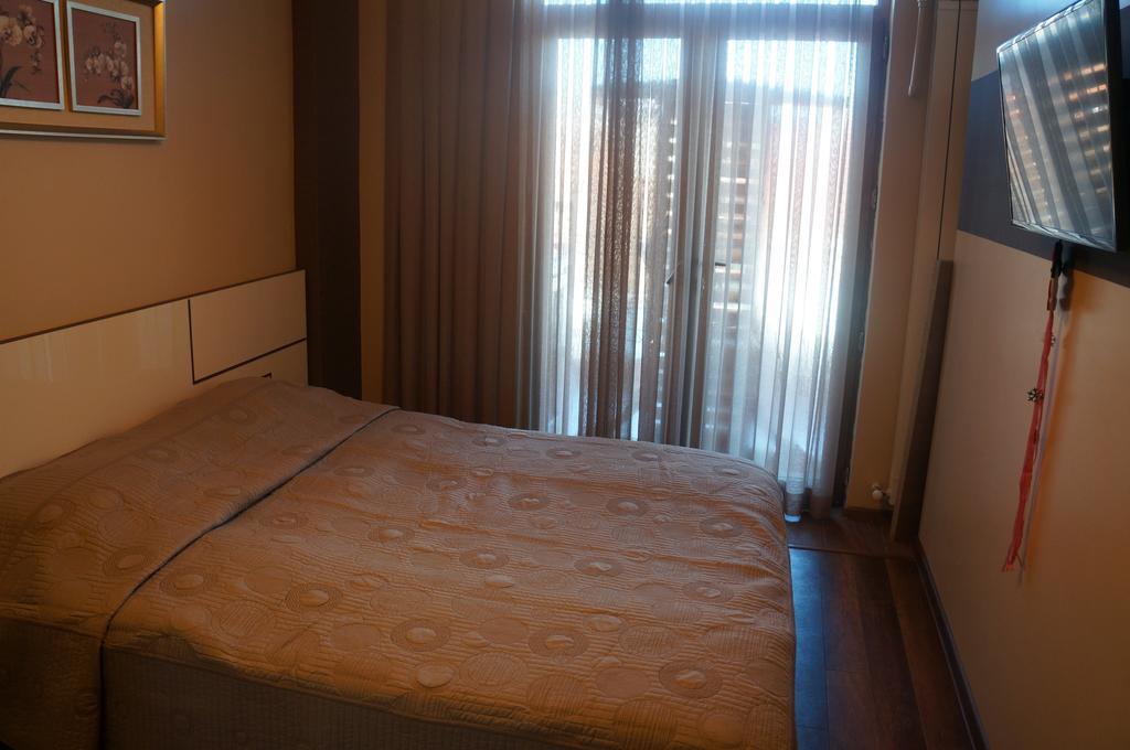Apartment With Summer Terrace Batumi Zimmer foto