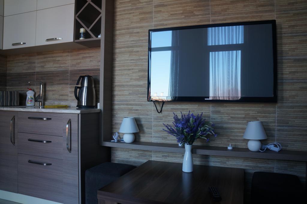 Apartment With Summer Terrace Batumi Zimmer foto